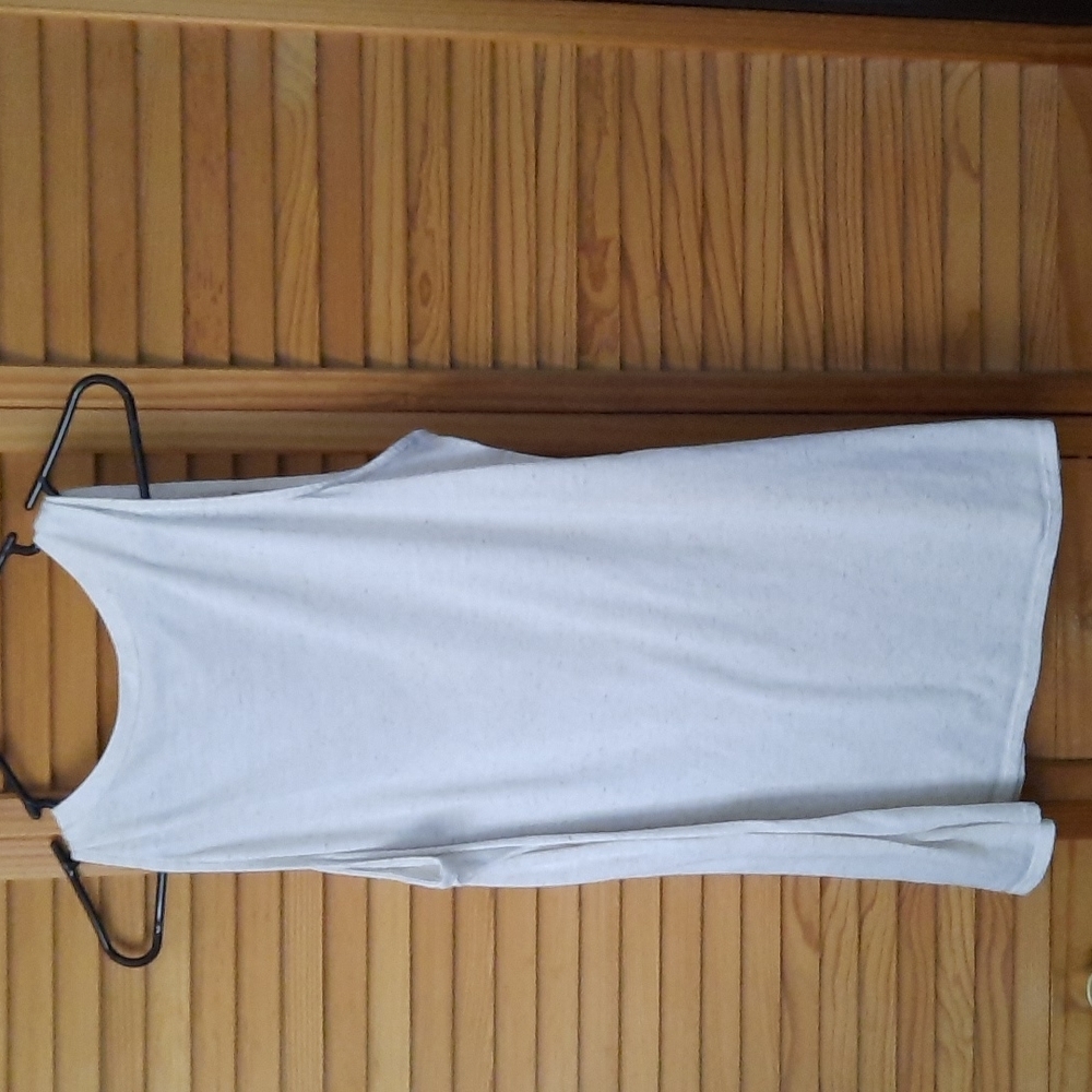 Lane Bryant Beige Cut Out Neckline Swing Tank Top Size 14/16 - Picture 3 of 5